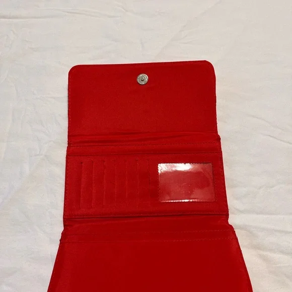 Festive Quilted Red Holiday Purse Tote and Wallet - Picture 10 of 15